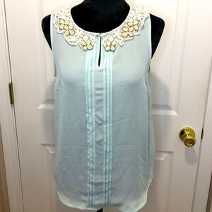 Lauren Conrad blue sleeveless top w/ pearl collar